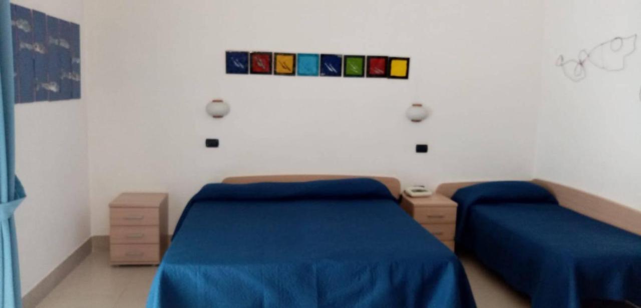 Hotel Caporal Минори Екстериор снимка