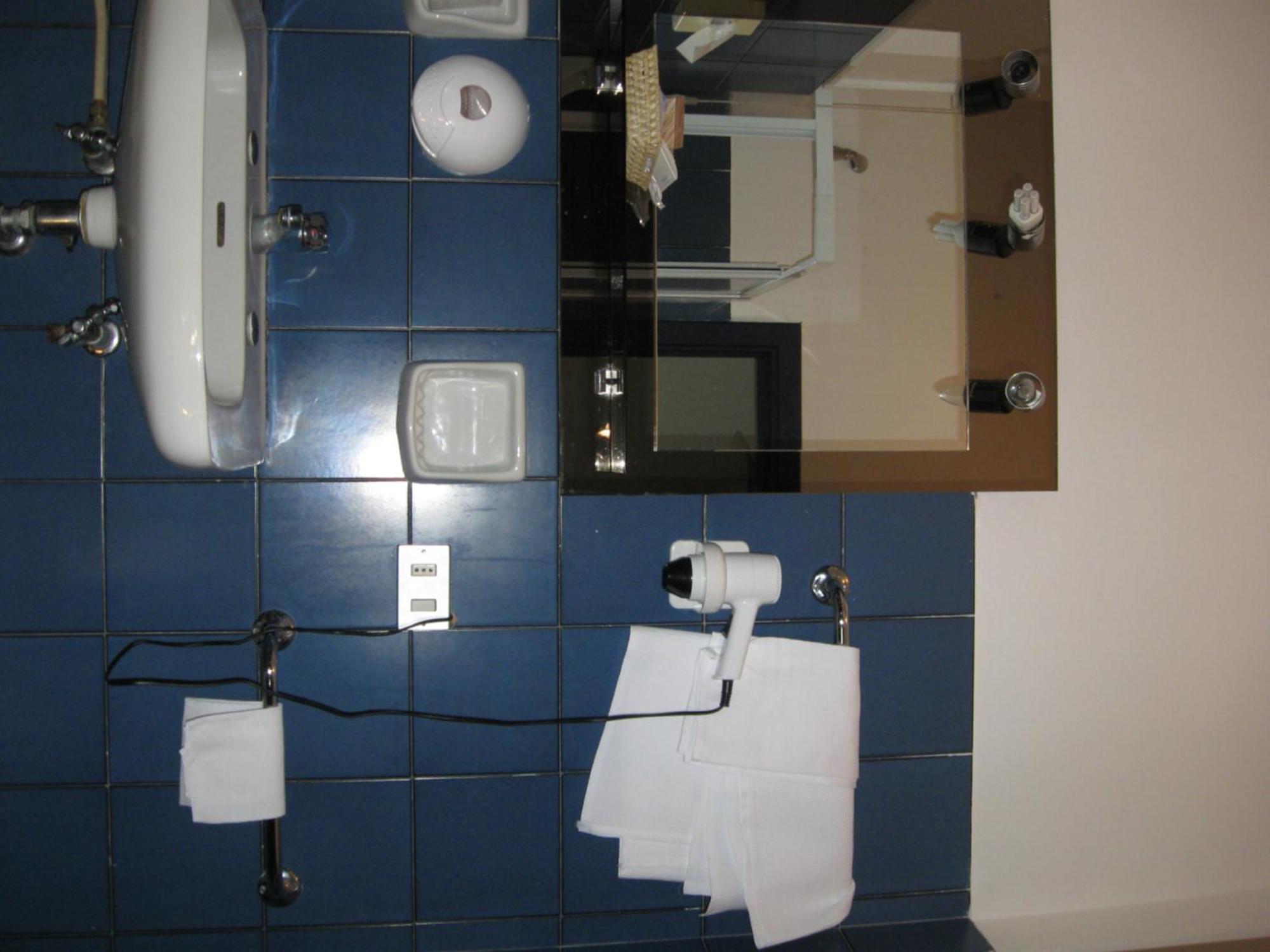 Hotel Caporal Минори Екстериор снимка